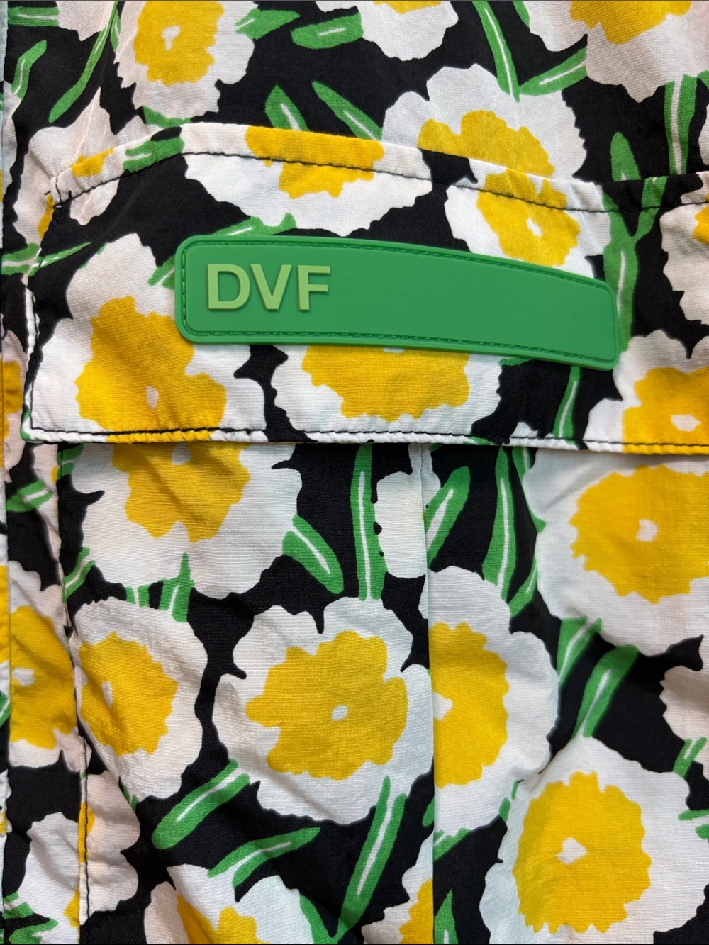 Diane von Furstenberg x Target Hooded Vest with Yellow & White Flowers - Picture 3 of 5